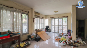 *****บ้านเดี่ยวมือสอง ม.ดิสคอฟเวอรี่เพลส รังสิต-นครนายก บ้านเดี่ยวหลังมุม บรรยากาศร่มรื่น น่าอยู่ บนเนื้อที่ 56.3 ตร.ว. 3 ห้องนอน 2 ห้องน้ำ 2 ที่จอดรถ พร้อมเข้าอยู่ได้เลย บนทำเลที่เชื่อมต่อถนนรังสิต-นครนายก, คลอง4 ใกล้ห้างสรรพสินค้าฟิวเจอร์พาร์ครังสิต